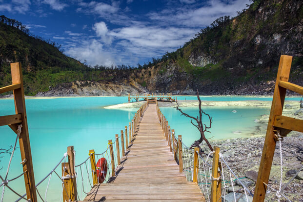 Rental Mobil Bandung Dengan Supir